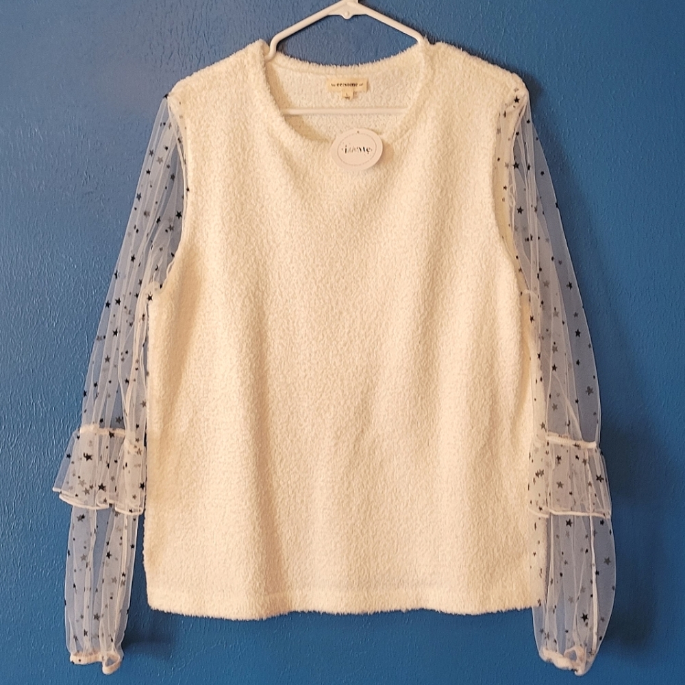 eesome White Sweater with Stars